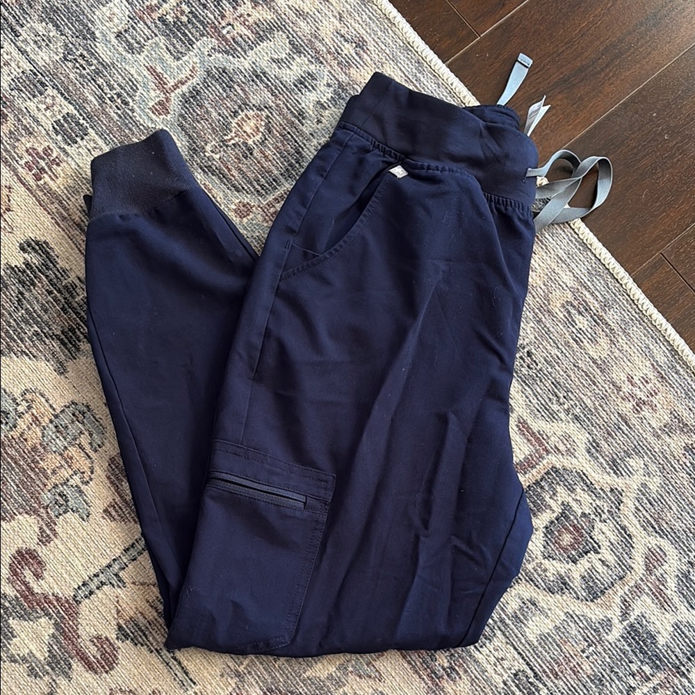 Figs navy blue jogger scrubs